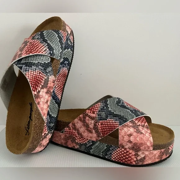 Free People Sidelines Flatform Candy Snake Sandals Size EU 39- NWOT - Picture 6 of 13